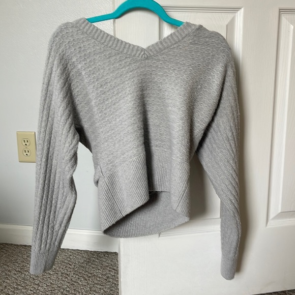 gray sweater from pink rose - Picture 1 of 2